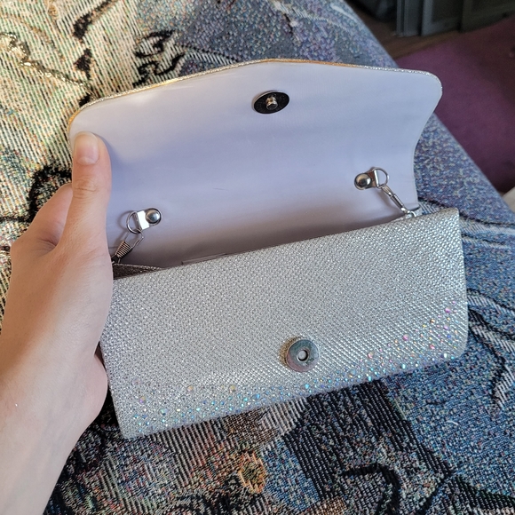 Sparkly Rhinestone Silver Clutch - Picture 4 of 10